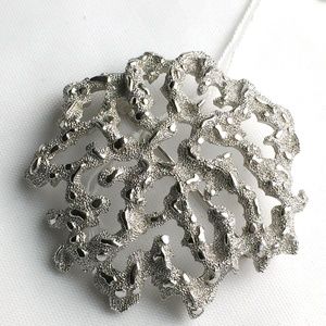 Vintage Crown Trifari Silver Tone Seafoam Brooch